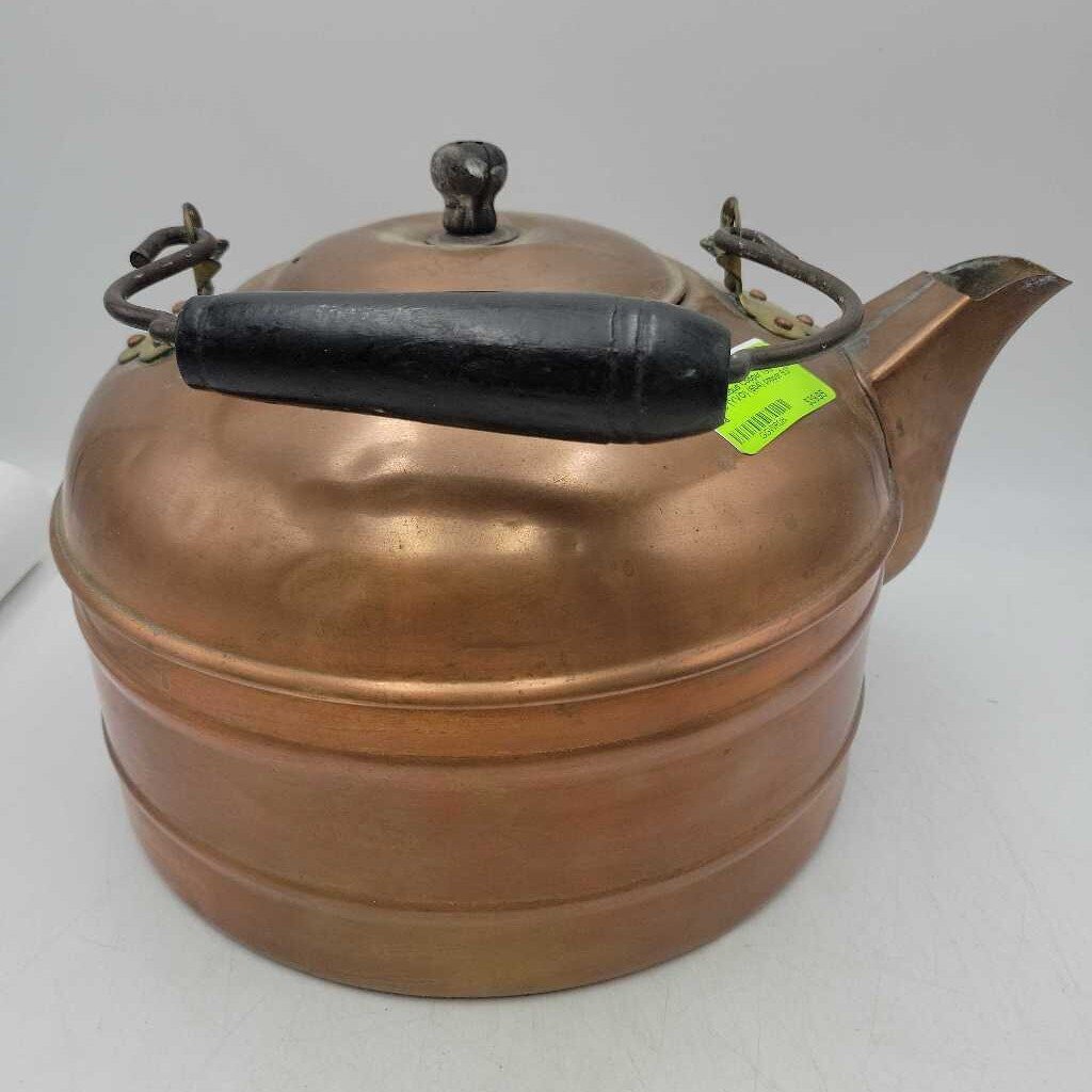 Antique Copper Tea Kettle (YVO) (604)