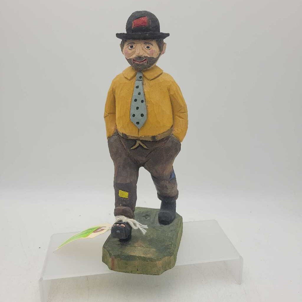 Hand carved Hobo folkart, stamped maker and 1979(JL)