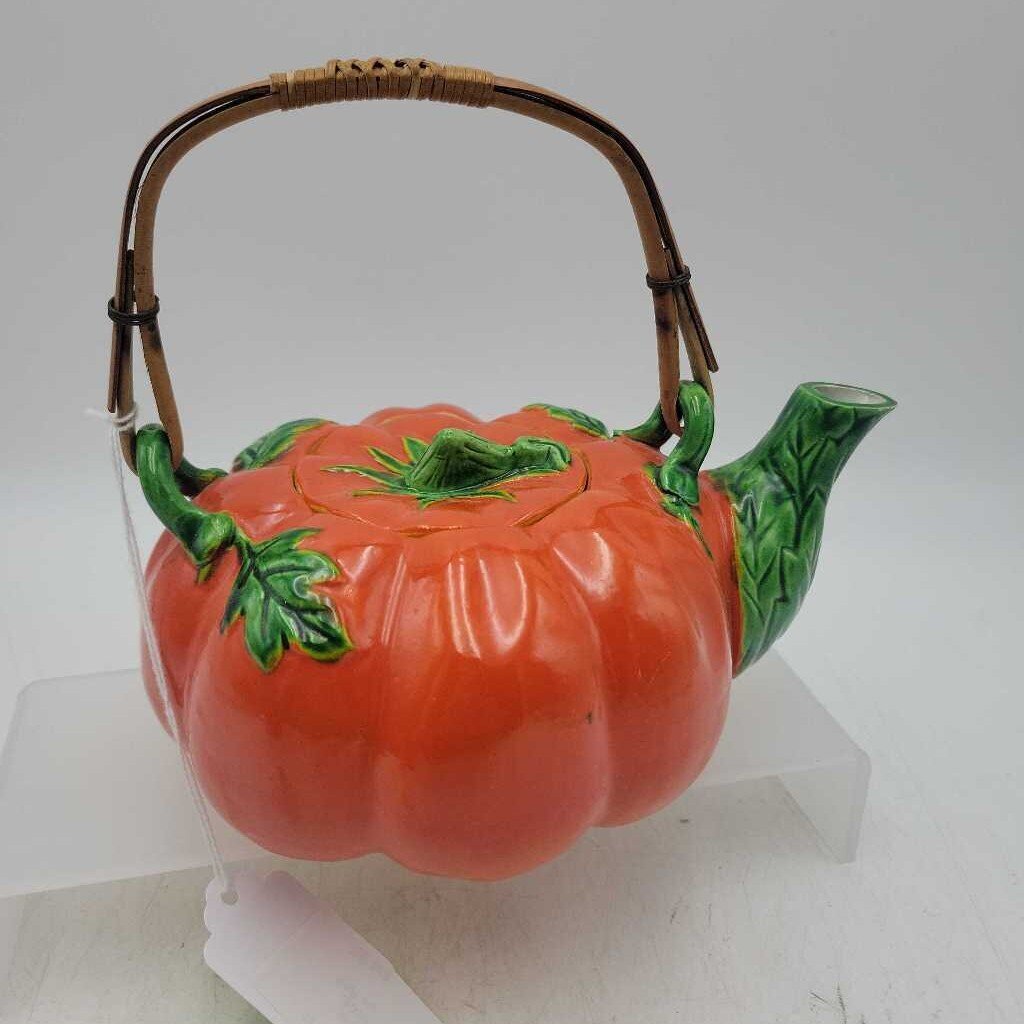 Tomato or Pumpkin Teapot Maruhon Ware Japan 1950s, bamboo handle vegetable