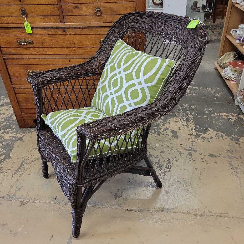 Vintage Wicker Chair with cushion (YVO) (604)