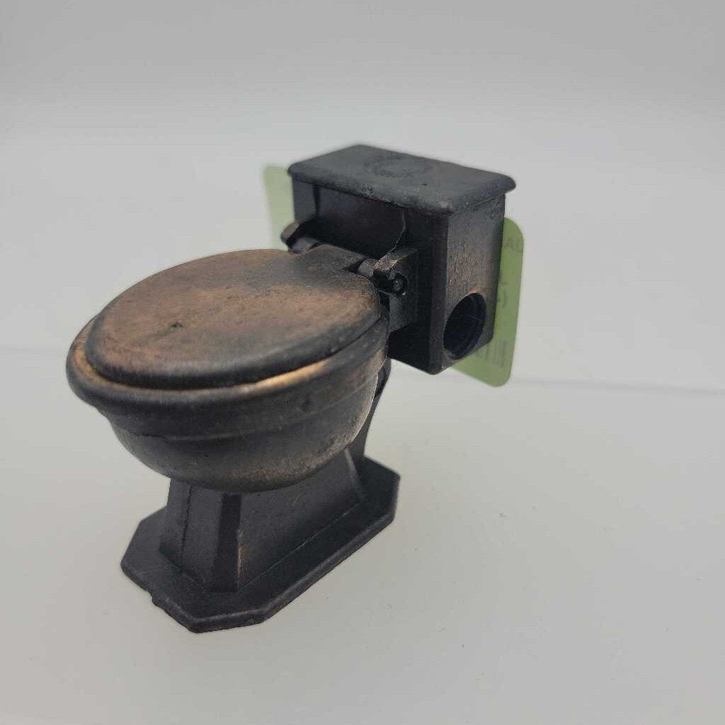 Toilet Pencil sharpener (JAS)