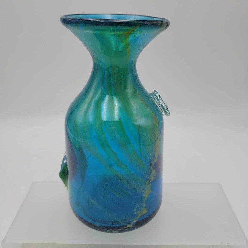 Signed Art Glass vase (DEB)