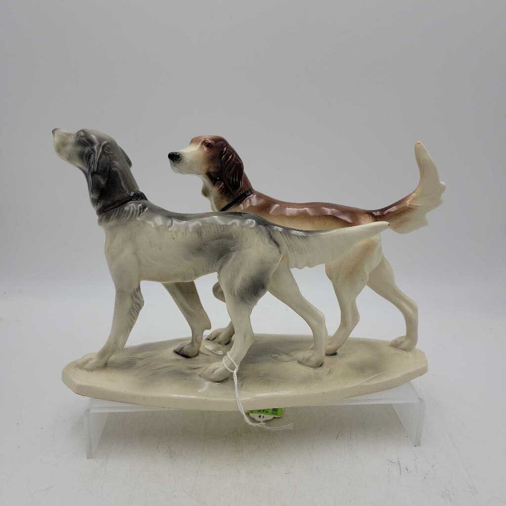 Pair of Hunting Dogs Hertzwig Porcelain Figure (BS)