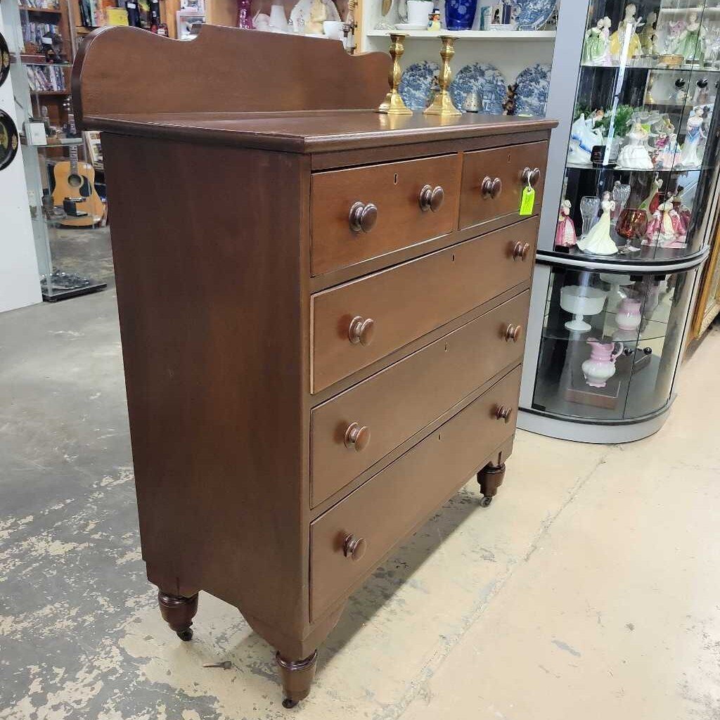 Antique 5 Drawer Dresser Super clean (YVO) (604)