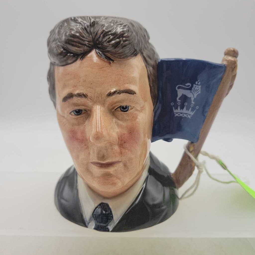 Royal Doulton Character Mug "Michael Doulton" D6808