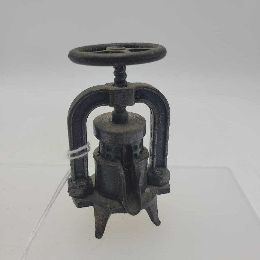 Wine Press Pencil sharpener (JAS)