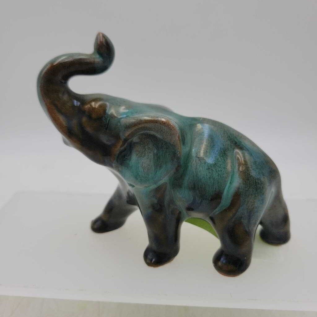 Small Blue Mountain Pottery Elephant (TWS)