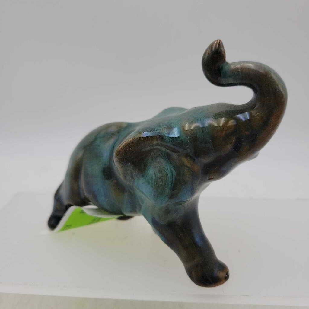 Small Blue Mountain Pottery Elephant (TWS)