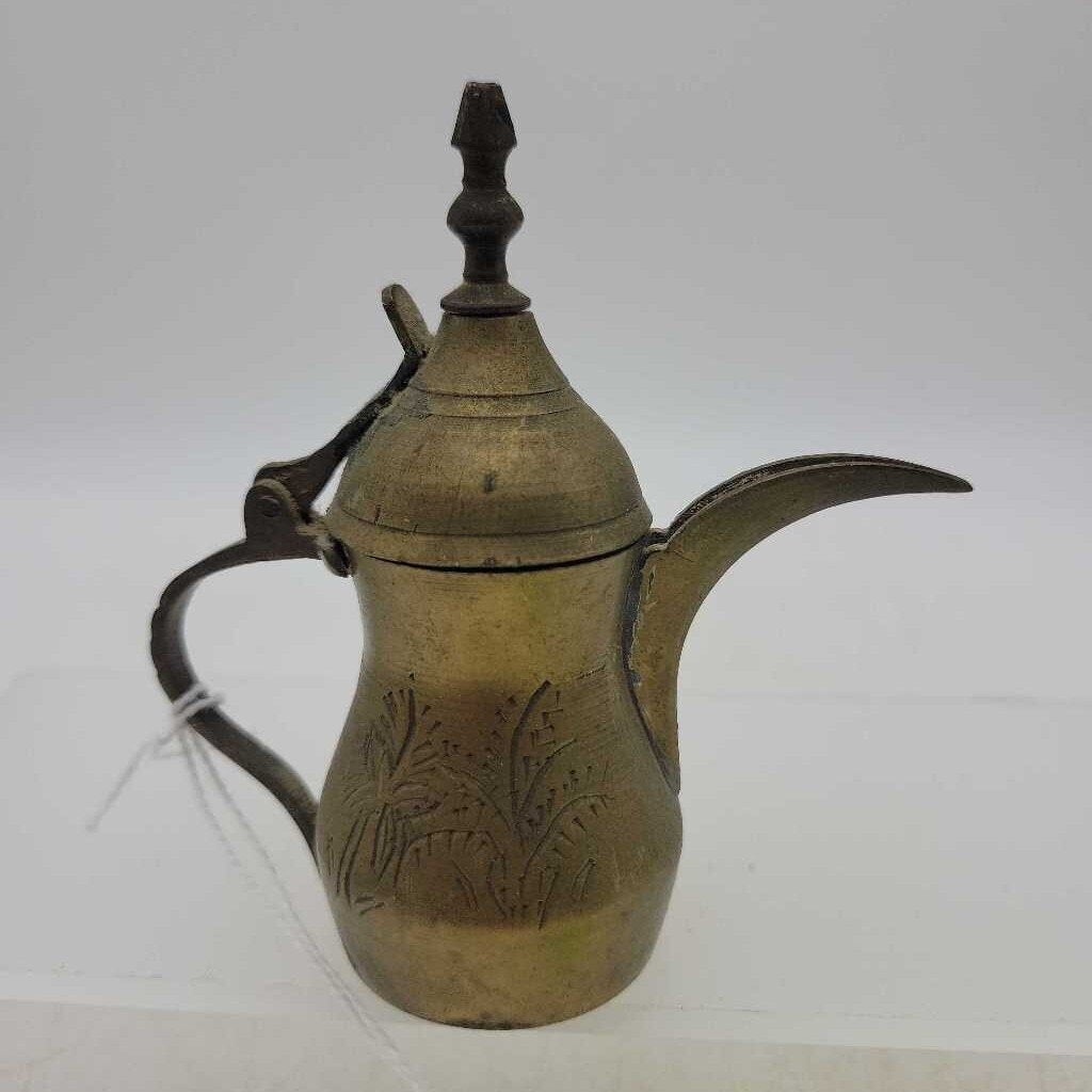 Miniature Brass Tea pot JAS)