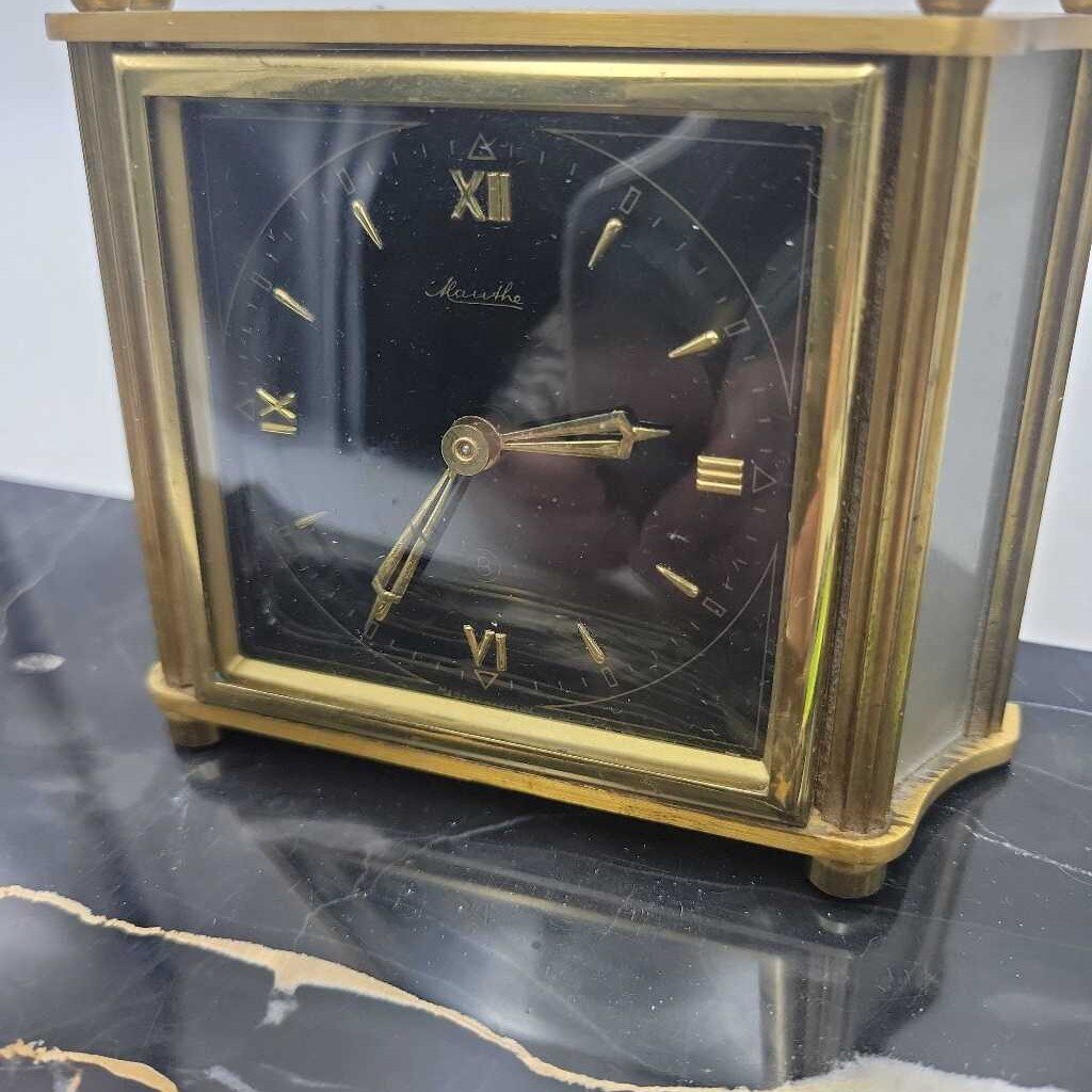 Marble Presentation Desk Stand w/Working Clock (JL)