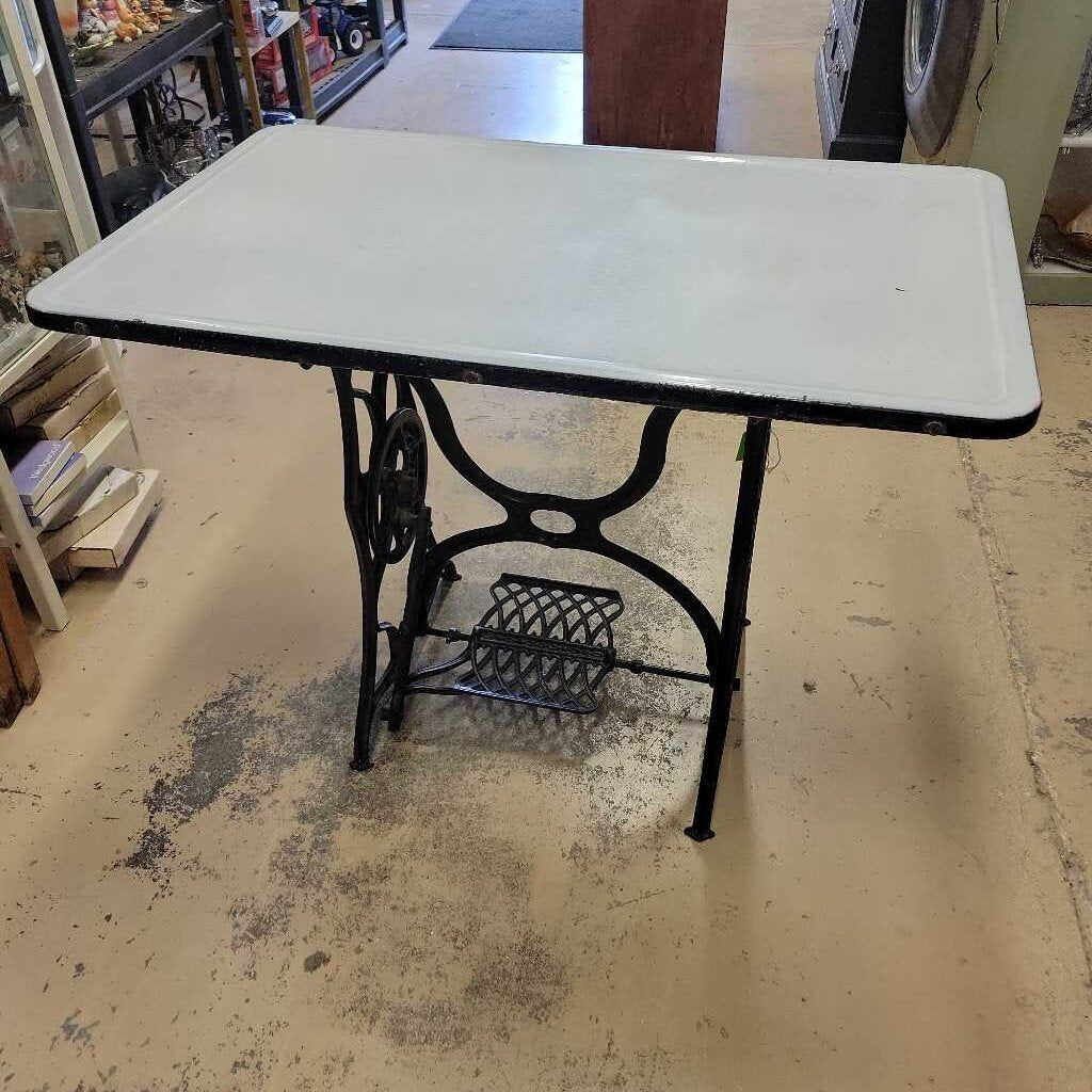 Farmhouse Enamel Top Table Sewing machine cast iron base (YVO) 605