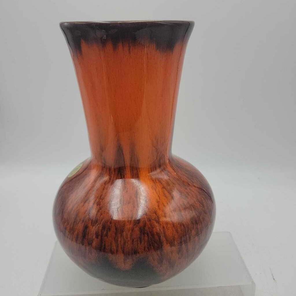 Canadiana Pottery LTD Vase