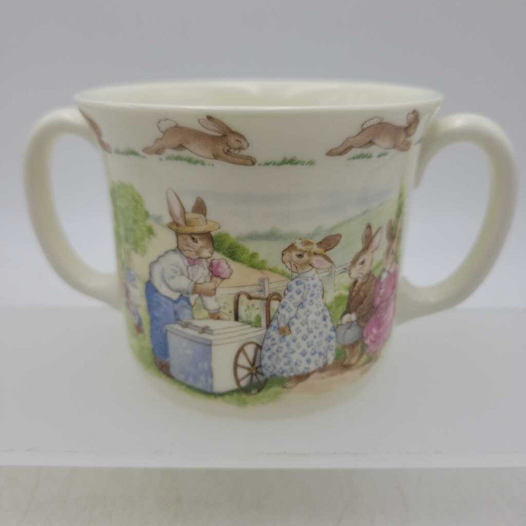 Bunnykins Double Handled cup by Royal Doulton (KAR)