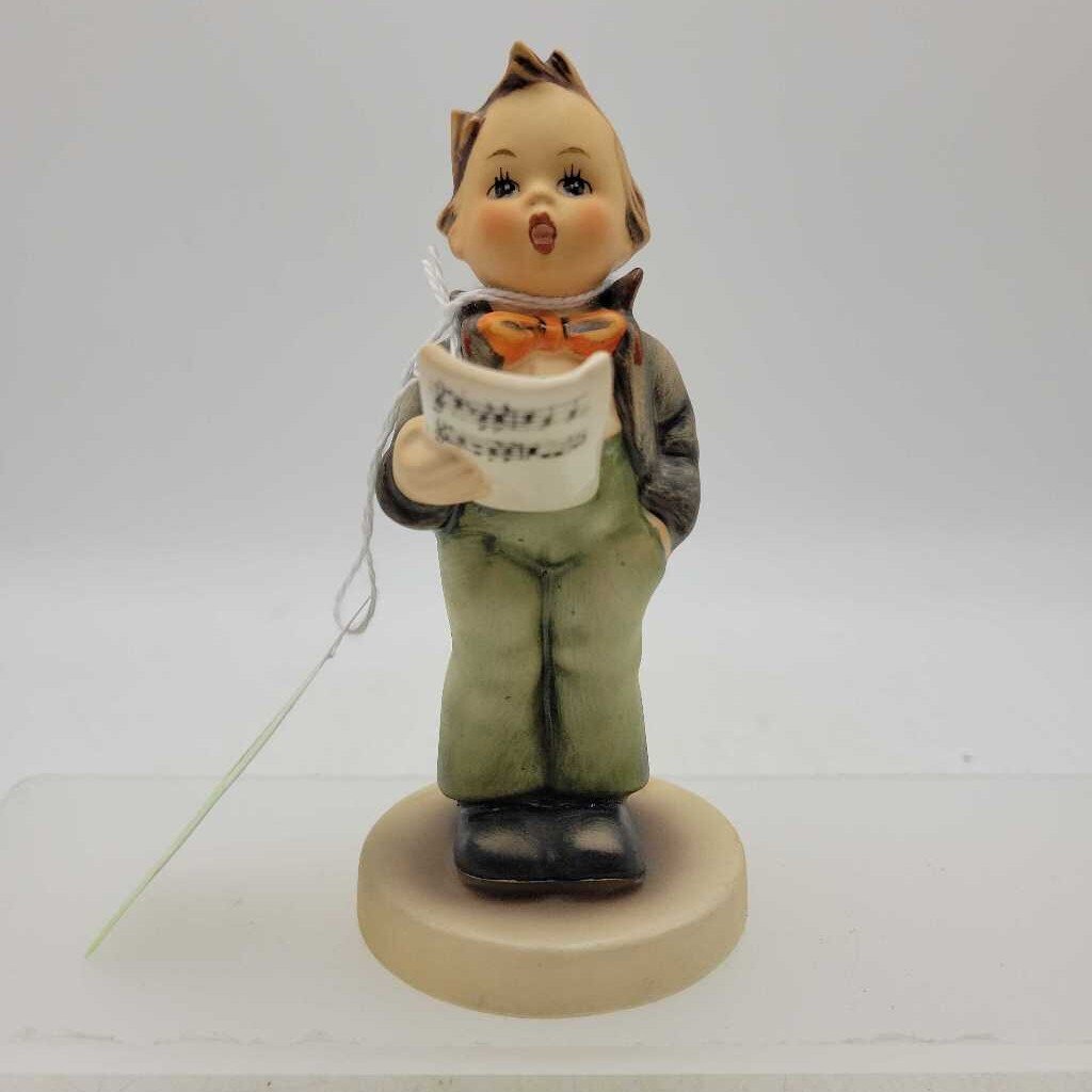 Hummel Figure "Soloist" # 135 (DEB)