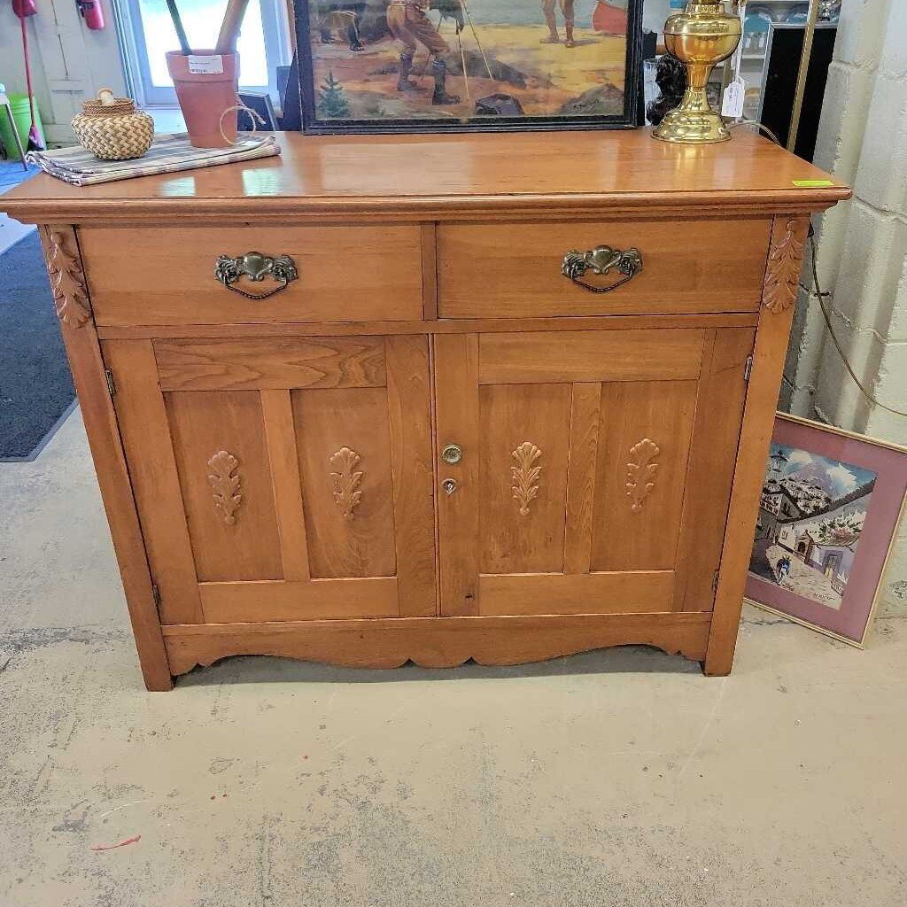 Pine Sideboard w/Key ((YVO) (606)