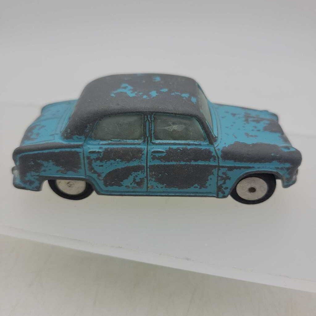 Corgi Austin Cambridge Car (JAS)