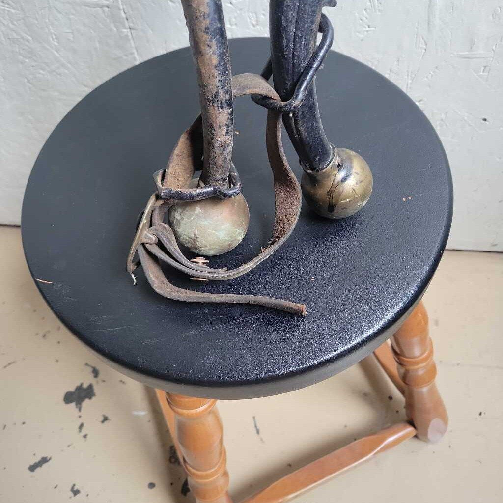 Cast metal and brass horse Hanes set (JAS)