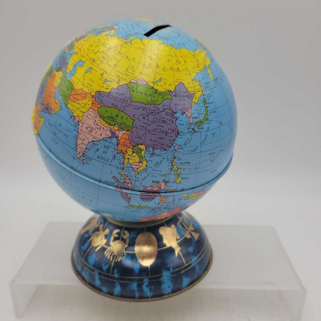 Vintage Tin world Globe coin bank (DEB)