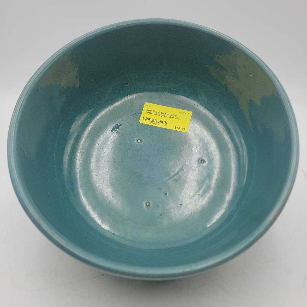Hamilton potteries bowl.(JAS)