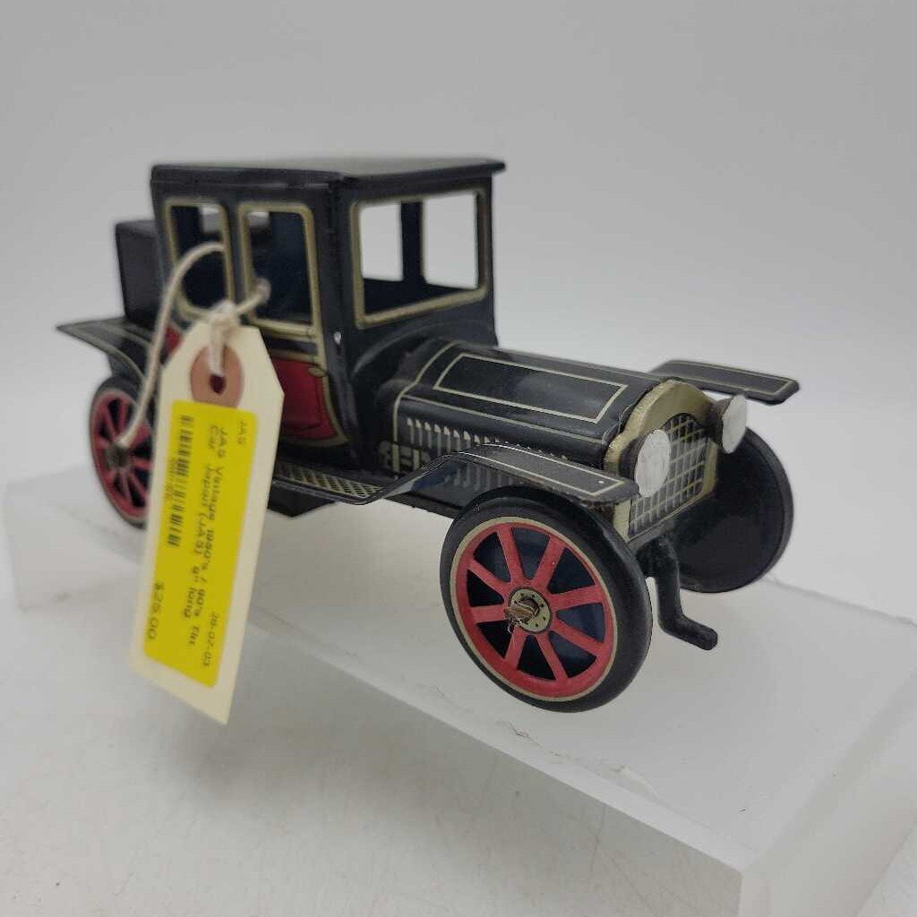 Vintage 1950's / 60's Tin Car Japan (JAS)