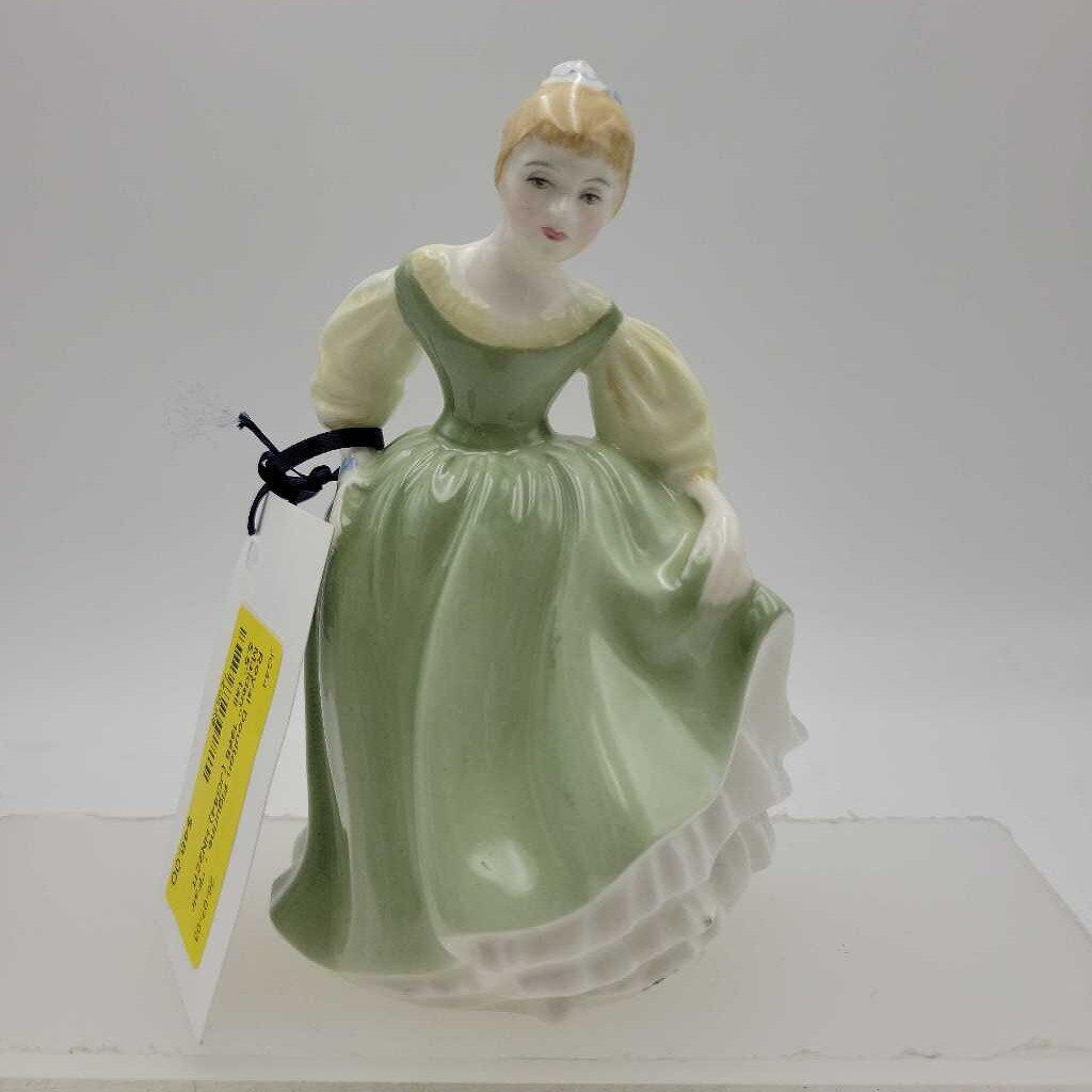 Royal Doulton Figurine - "Fair Maiden" 1966 (JG44) HN2211
