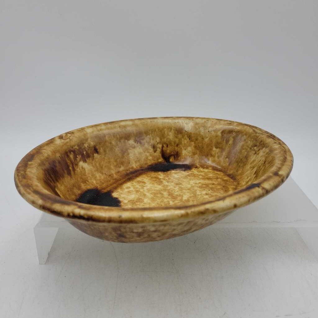 Brown Spattered Oval Bowl (JG44)