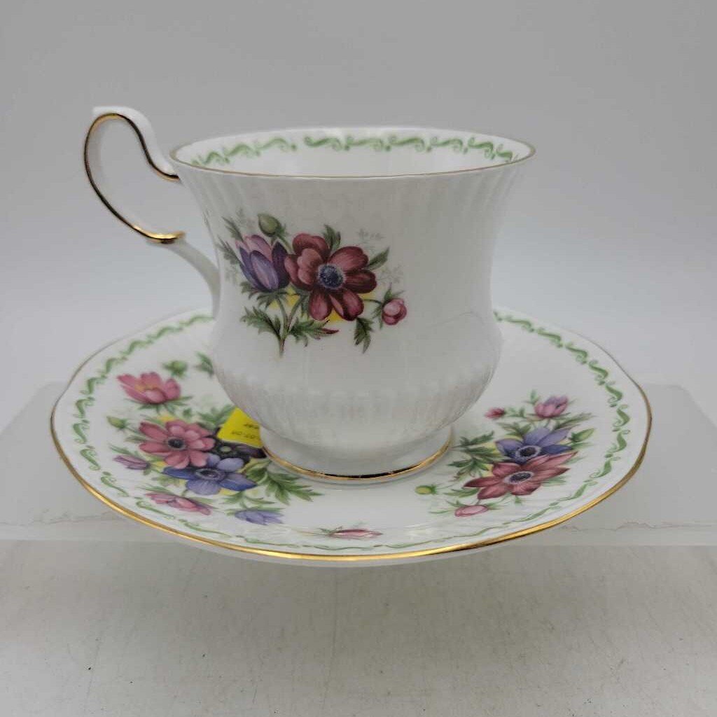 July Anemone Cup/Saucer #319 (NS)
