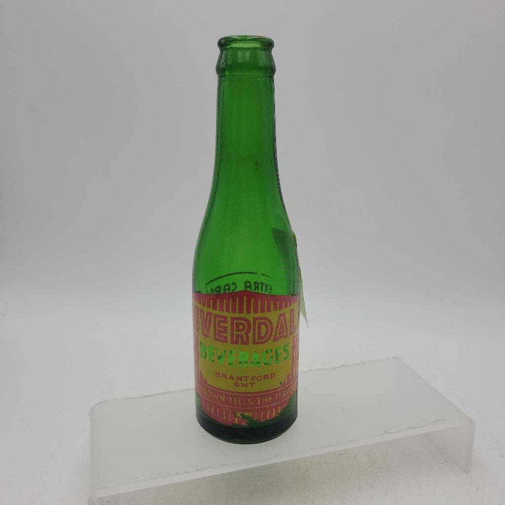Riverdale Beverages Brantford Ontario Soda bottle (JAS) Rare