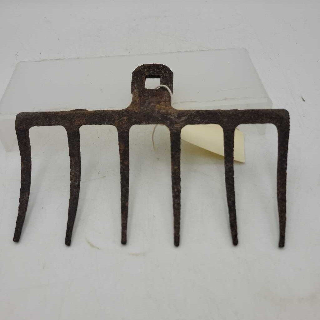 Cast Iron rake fork (JAS)