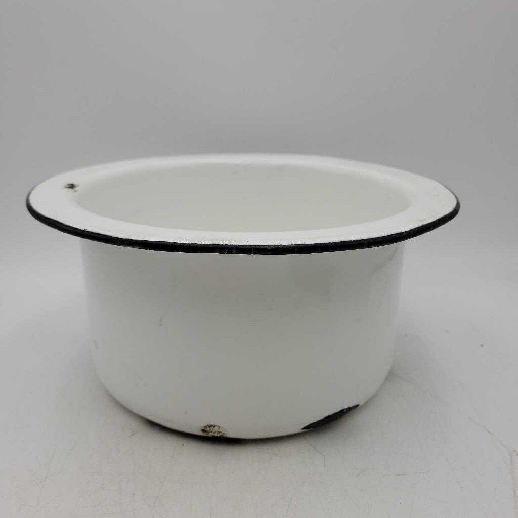 Enamel ware potty (JAS)