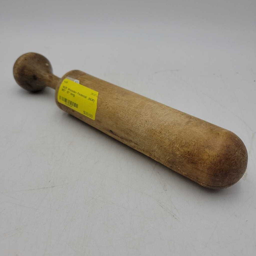 Wooden Pedestal (NUR) 957