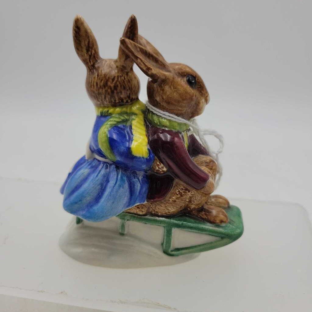 Buntie Billy Bunnykins Sleigh Ride D84 by Royal Doulton figure (DEB)