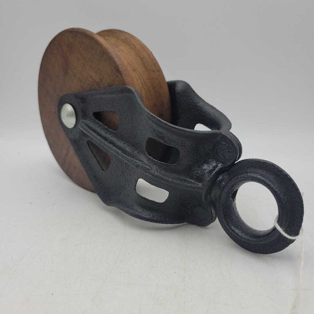 Antique Wood Pulley (GEC)