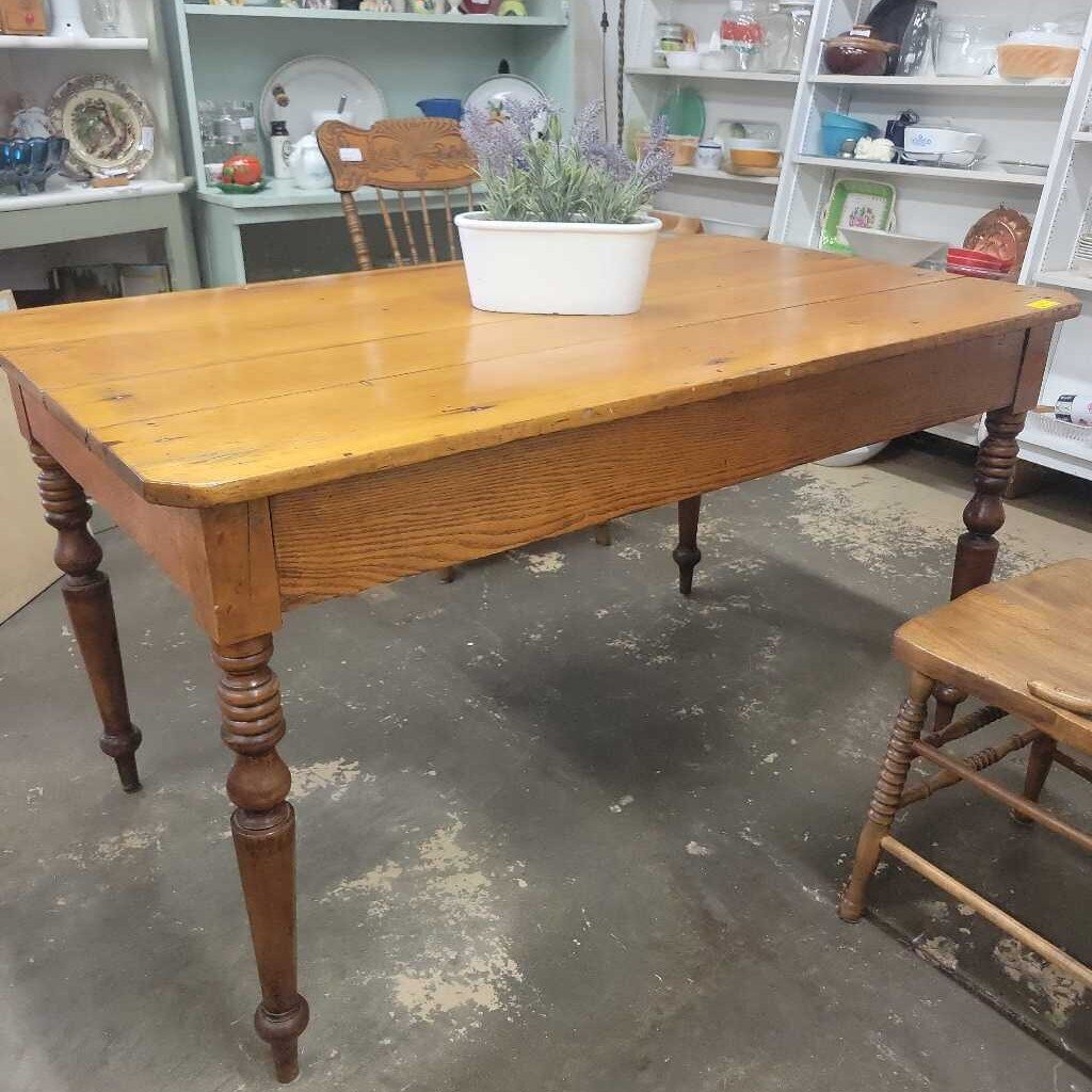 Rustic Pine Harvest Table 54" Long (YVO) (607)
