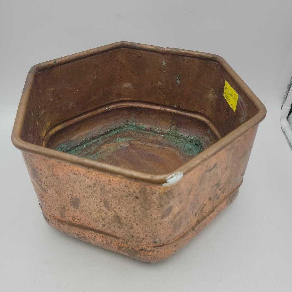 Large Hexagon Copper Planter (0000) (MCOL)