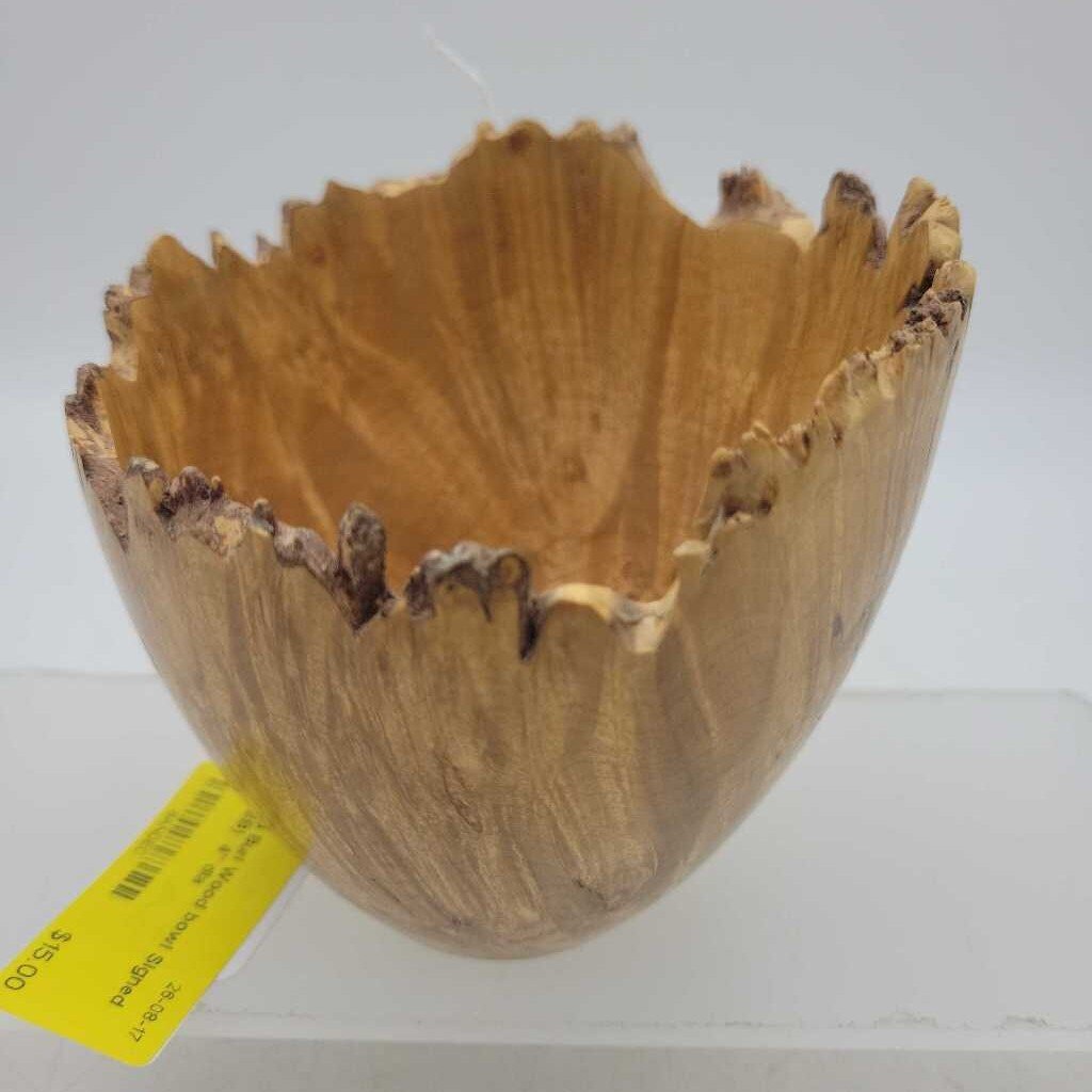 Burl Wood bowl Signed (DEB)