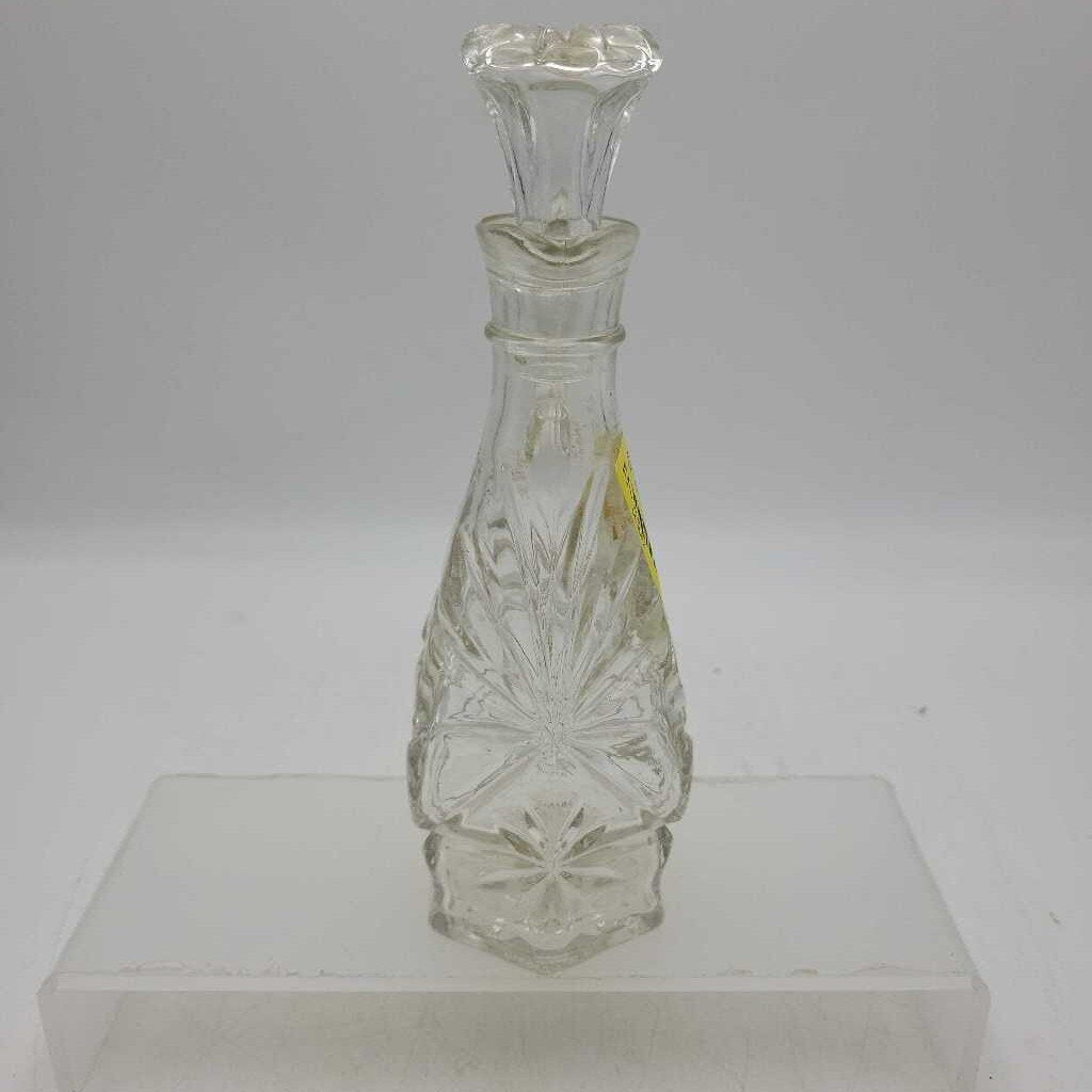 Glass cruet complete with stopper (JAS)