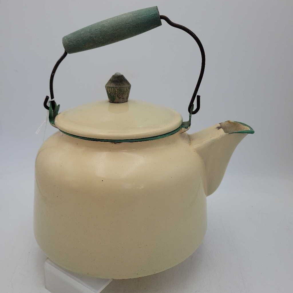 Enamel Ware Kettle (GEC)
