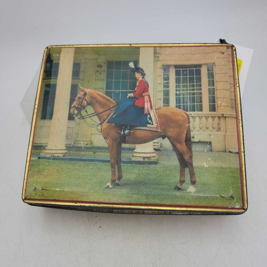 Vintage Queen Elizabeth 11 on Horse Toffee Tin 1953 (JG44)