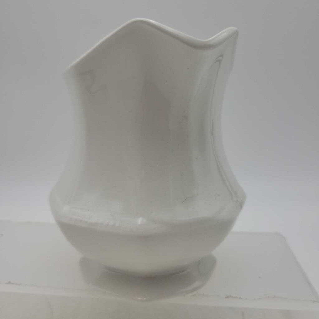 England Pitcher Jug creamer (KAR)