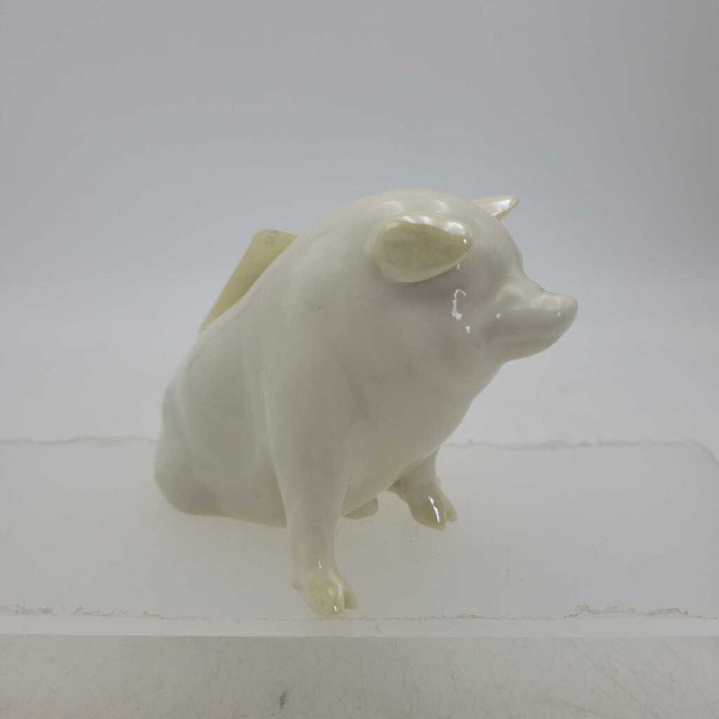 Belleek Porcelain Piggy (KAR)