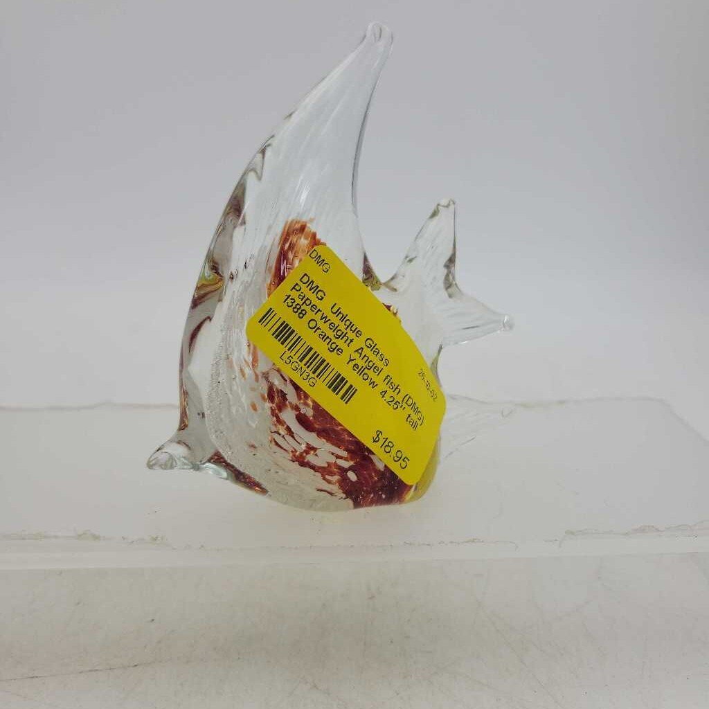 Unique Glass Paperweight Angel fish (DMG) 1388