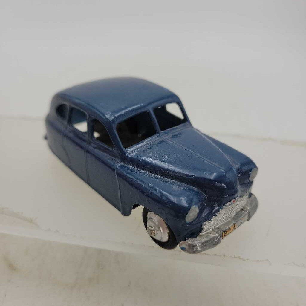 Dinky Vanguard repaint (JAS)