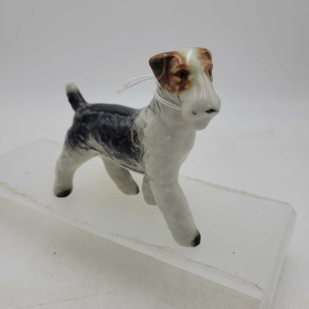 Fox Terrier Figure #3514 (MCC)