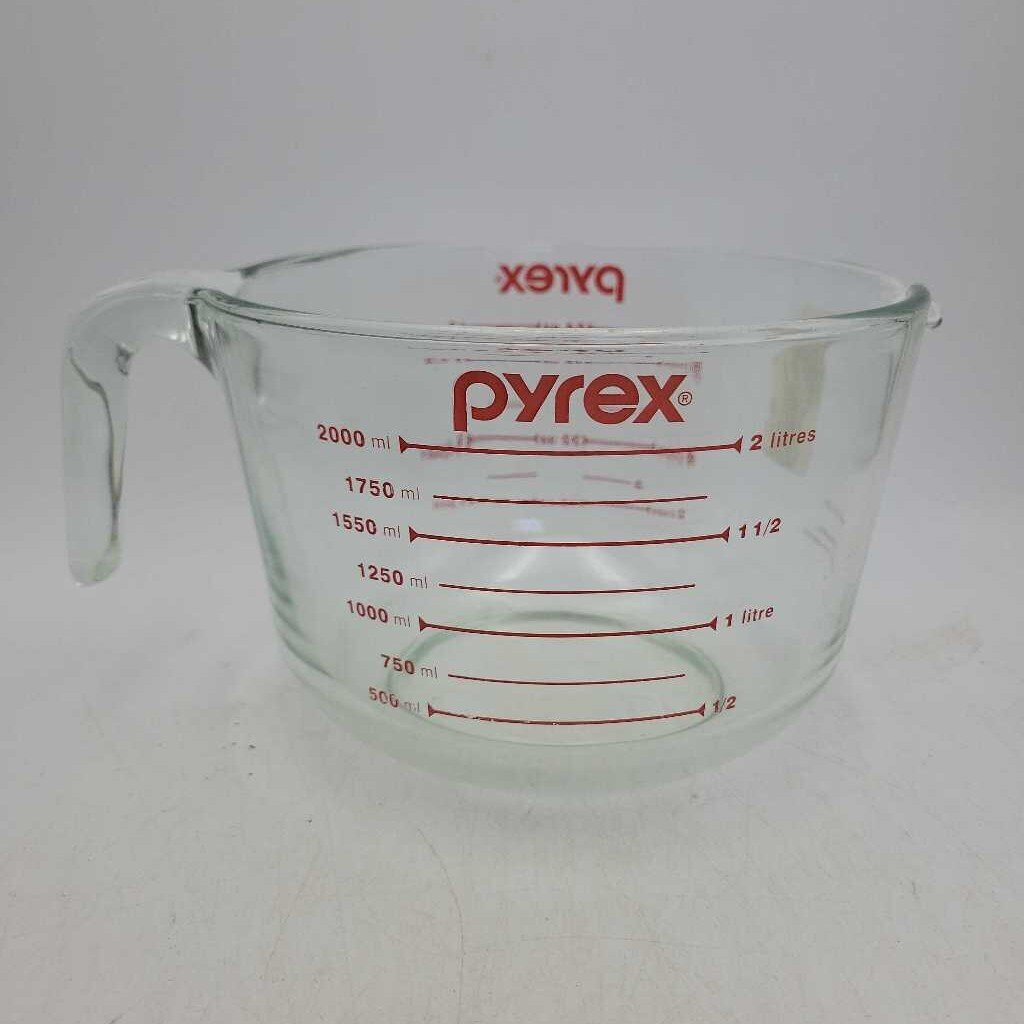 Pyrex 8 cup Measure Cup (JAS)