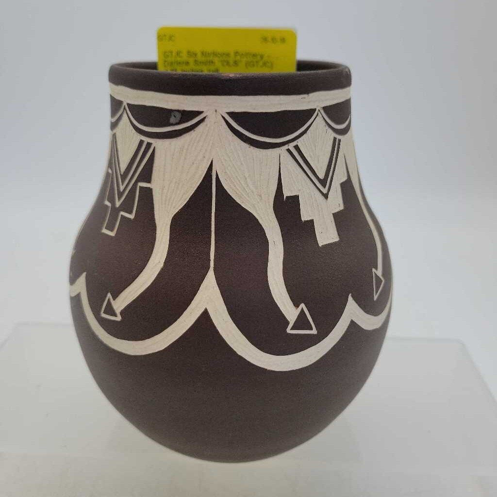 Six Nations Pottery - Darlene Smith "DLS" (GTJC)
