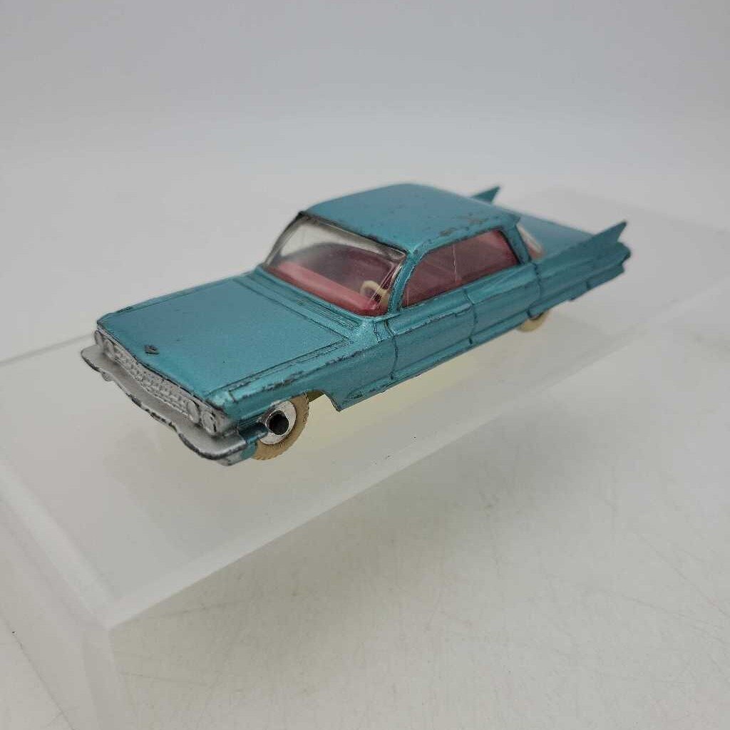 Dinky Cadillac car Meccano 147 (YVO) 610