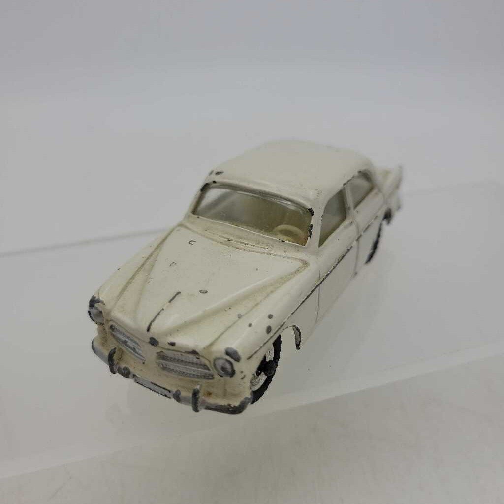 Dinky Volvo 122S car (YVO) 610