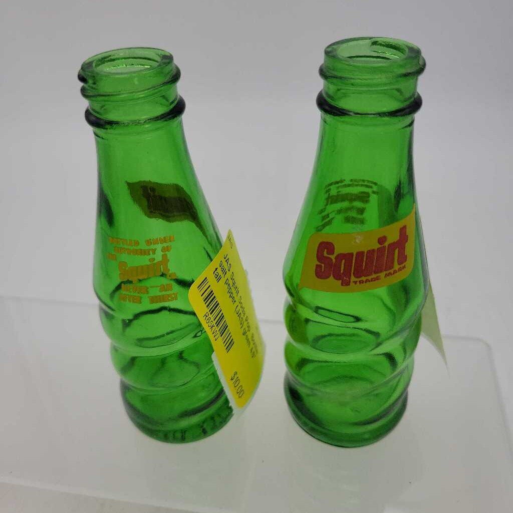 Squrit Soda Pop Bottle salt pepper (JAS)