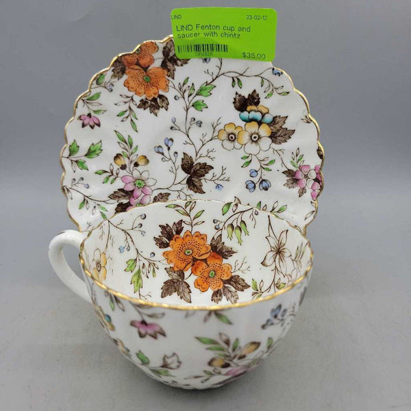 Fenton cup and saucer with chintz pattern (LIND) P413